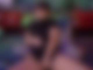 SaveTheBea's Live Sex Cam Show
