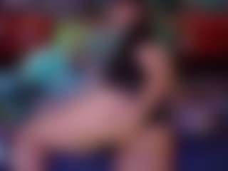 SaveTheBea's Live Sex Cam Show