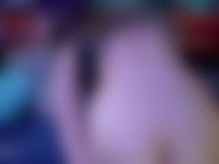 SaveTheBea's Live Sex Cam Show