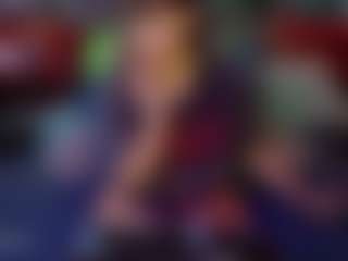 SaveTheBea's Live Sex Cam Show