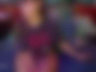 SaveTheBea's Live Sex Cam Show