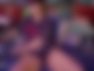 SaveTheBea's Live Sex Cam Show