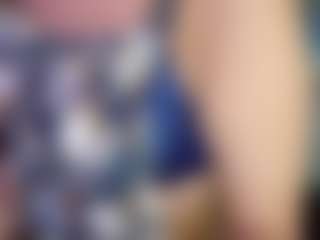 SaveTheBea's Live Sex Cam Show
