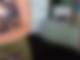 SaveTheBea's Live Sex Cam Show