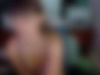 SaveTheBea's Live Sex Cam Show