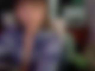 SaveTheBea's Live Sex Cam Show