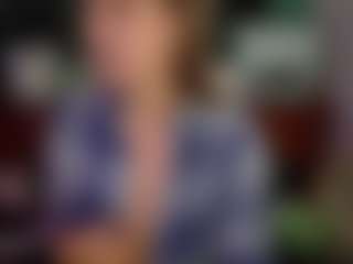 SaveTheBea's Live Sex Cam Show
