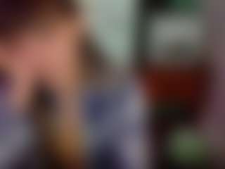SaveTheBea's Live Sex Cam Show