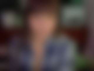 SaveTheBea's Live Sex Cam Show