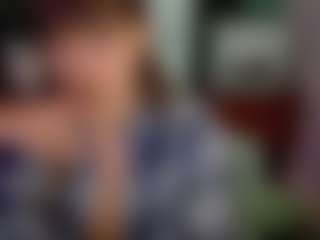 SaveTheBea's Live Sex Cam Show