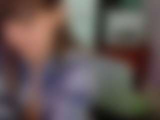 SaveTheBea's Live Sex Cam Show