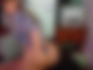SaveTheBea's Live Sex Cam Show