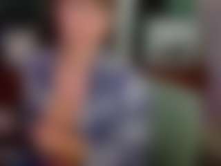 SaveTheBea's Live Sex Cam Show
