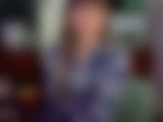 SaveTheBea's Live Sex Cam Show