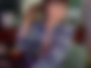 SaveTheBea's Live Sex Cam Show