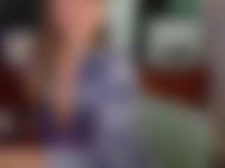 SaveTheBea's Live Sex Cam Show