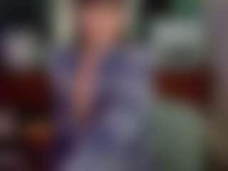 SaveTheBea's Live Sex Cam Show