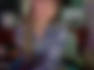SaveTheBea's Live Sex Cam Show