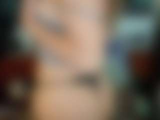 SaveTheBea's Live Sex Cam Show