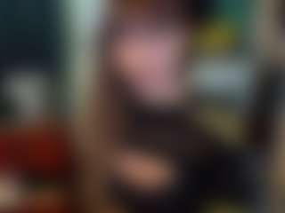 SaveTheBea's Live Sex Cam Show