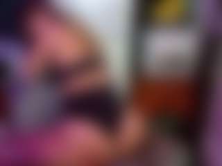 SaveTheBea's Live Sex Cam Show