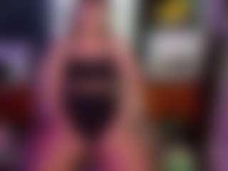 SaveTheBea's Live Sex Cam Show