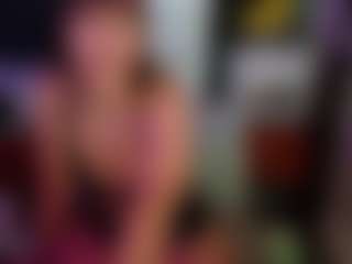 SaveTheBea's Live Sex Cam Show