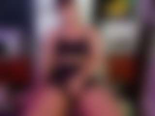 SaveTheBea's Live Sex Cam Show