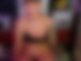 SaveTheBea's Live Sex Cam Show