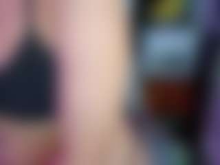 SaveTheBea's Live Sex Cam Show