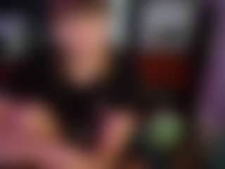 SaveTheBea's Live Sex Cam Show