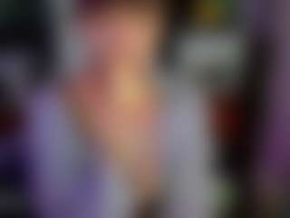 SaveTheBea's Live Sex Cam Show