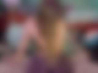 SaveTheBea's Live Sex Cam Show