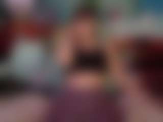 SaveTheBea's Live Sex Cam Show