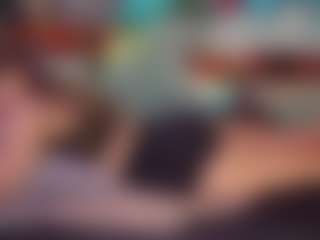 SaveTheBea's Live Sex Cam Show