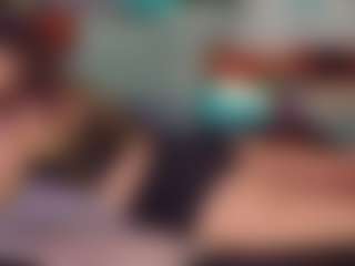 SaveTheBea's Live Sex Cam Show