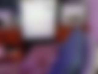 SaveTheBea's Live Sex Cam Show
