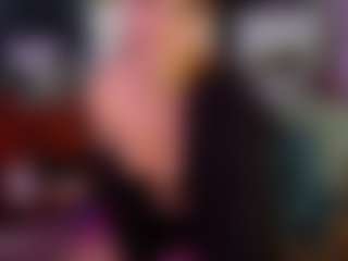 SaveTheBea's Live Sex Cam Show
