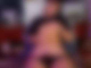 SaveTheBea's Live Sex Cam Show