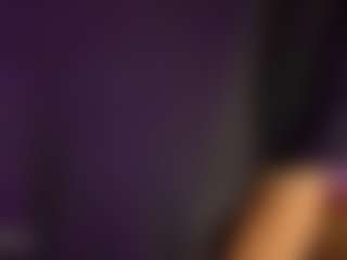 SaveTheBea's Live Sex Cam Show