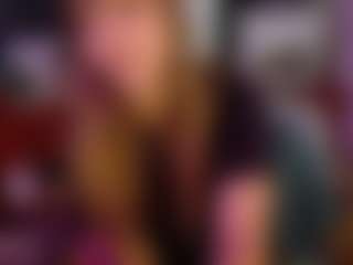SaveTheBea's Live Sex Cam Show