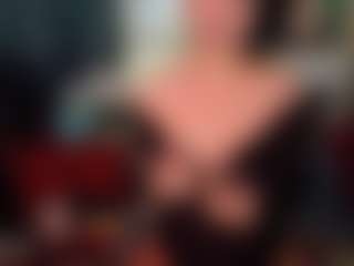 SaveTheBea's Live Sex Cam Show