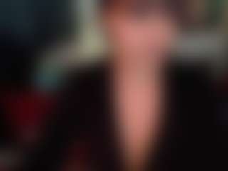 SaveTheBea's Live Sex Cam Show