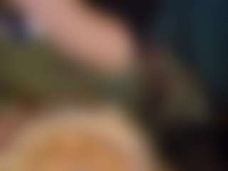 SaveTheBea's Live Sex Cam Show