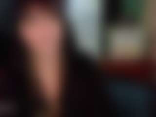 SaveTheBea's Live Sex Cam Show
