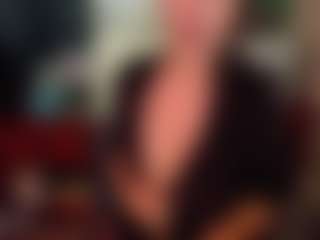 SaveTheBea's Live Sex Cam Show