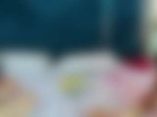 Live cam show with studValerin-Abbi - Drinking on Livezox