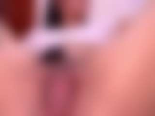 Live cam show with andrea-jones11 - Thin on AdultVida.com