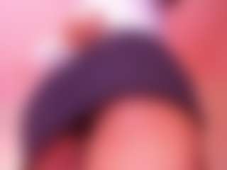 Live cam show with andrea-jones11 - Skinny on TeamSkeetLive