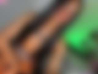 Live cam show with ScarlettOsama - HD on xplaylive.com